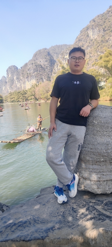 受过伤的狼的第三张照片--广西父母相亲团